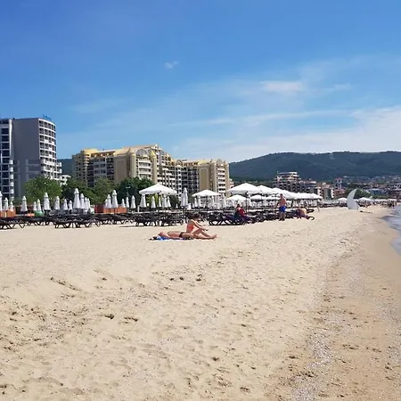 курортно студио Sunny Beach
