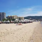 курортно студио סאני ביץ'